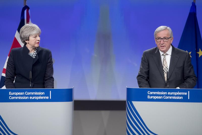 British prime minister Theresa May and EU Commission president Jean-Claude Juncker in Brussels, December 4, 2017 (European Commission) It is the hope of British supporters of EU membership that a