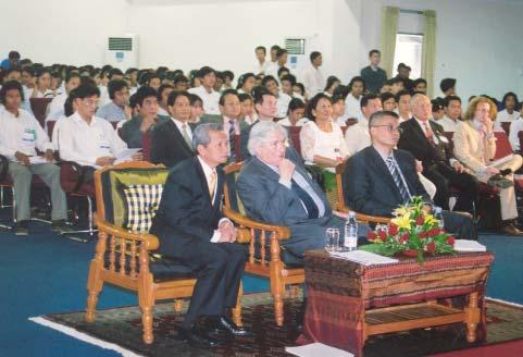 Wolfensohn addressed more than 800 students at Pannasastra University, where he announced the Youth in World Bank Cambodia Program a special program modeled on successful pilots in other country