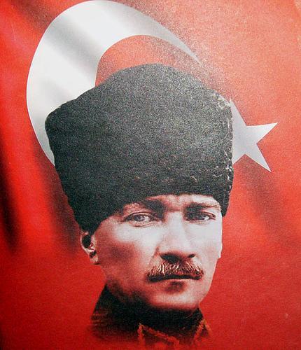 Nationalism in Southwest Asia Turkey Becomes a Republic Mustafa Kemal Turkish general who overthrows Ottoman