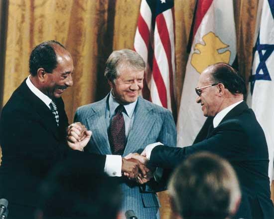Camp David Accords 1978 historic agreement between Israel & Egypt Israel withdrew from the Sinai Peninsula, Egypt formally recognized