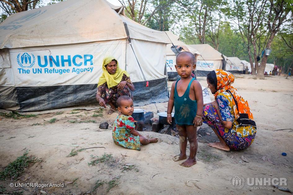 Arrival trends Some 671,000 1 refugees have fled Myanmar to Bangladesh since 25 August 2017, with the overall counted refugee population in the area of Cox s Bazar reaching 865,230.