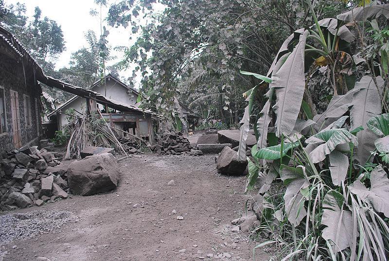Yogyakarta, Indonesia: 2010 Mt. Merapi Volcanic Eruption Damages Largest eruption: Oct.