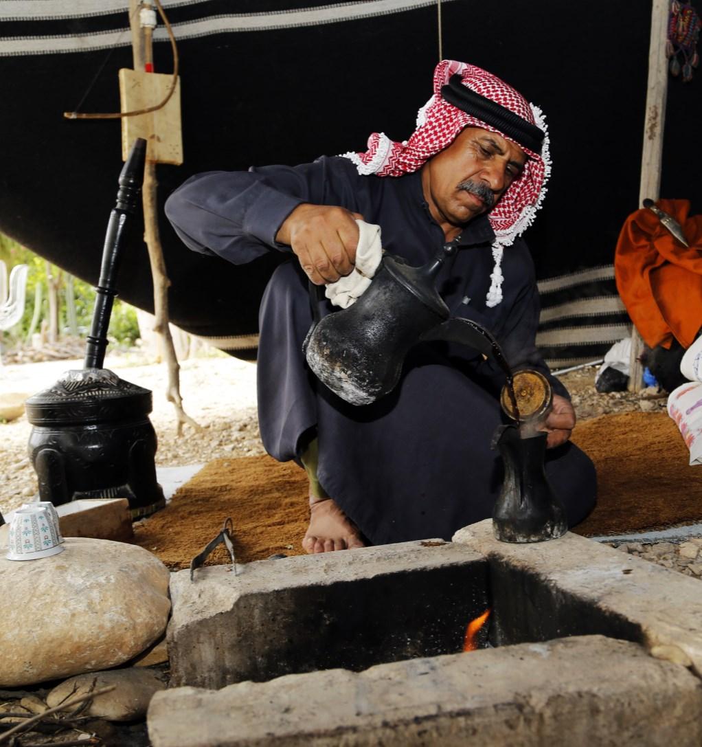 about the Bedouin culture, enjoy the beauty of the desert) 11:00