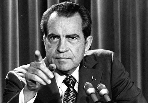 Nixon & many conservatives believed the Great Society s welfare system was inefficient 1969-The president sent the Family Assistance Plan to Congress Every poor family of 4 would