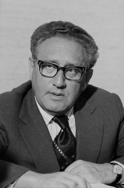 Peace Talks Begin Henry Kissinger, President Nixon s national security adviser, represented the U.S.