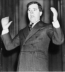 Opponents to the New Deal Huey Long income caps and minimum incomes Dr.