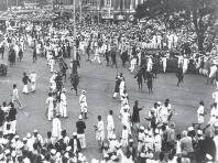 Fig. 7 The Dandi march. During the salt march Mahatma Gandhi was accompanied by 78 volunteers. On the way they were joined by thousands.