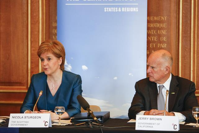 Above: Nicola Sturgeon, First Minister of Scotland and Jerry Brown, Governor of California at the States & Regions press conference The press conference was followed by a dedicated official COP2