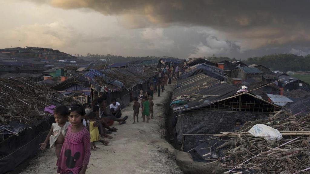 Joint Response Plan Strategic Objectives People In Need and Requirements PEOPLE IN NEED 1.3 Million ESTIMATED REQUIREMENTS (US$) 950.8 Million Rohingya in Cox s Bazar.