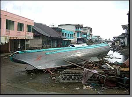 EARTHQUAKE AND TSUNAMI, 2004 * INDONESIA, SUMATRA