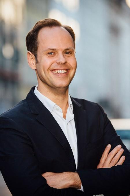 InterNations Fact Sheets Founder Biographies Malte Zeeck Founder and Co-CEO of InterNations Prior to founding InterNations, Malte Zeeck worked as a correspondent and television reporter for
