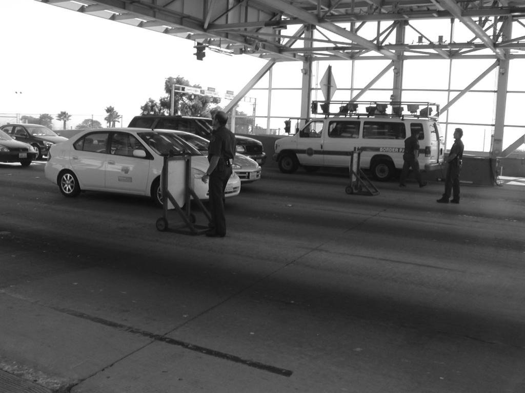 Appendix II: San Diego Sector Profile Overview of Checkpoint Operations We observed that the operations and physical layout of the two permanent checkpoints at San Clemente and Temecula were largely