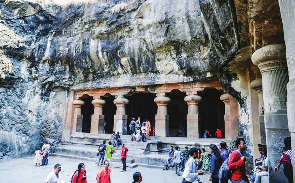 WORLD 11 Over 7,000 rebels, families evacuate Syria s Eastern Ghouta Local officials on Elephanta hope tourists, who take a short boat ride from the bustle of Mumbai to visit the island s famed fifth