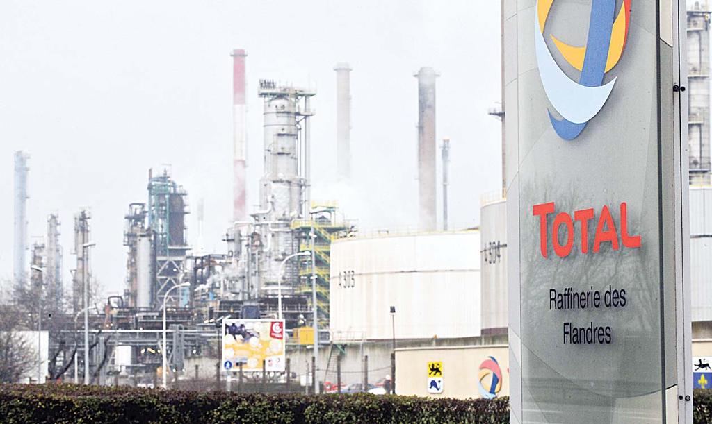 BUSINESS 31 Gulf Keystone warns of investment curbs Tunisia says UK s Petrofac halting work at gas plant Gulf Keystone Petroleum, an oil company focused on Iraqi Kurdistan, warned on Thursday that a