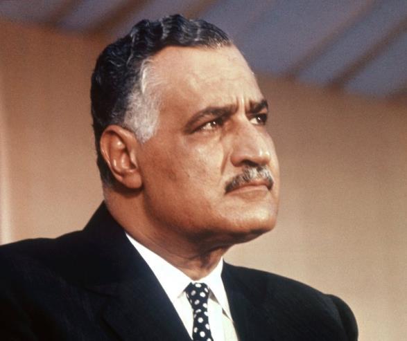 U.S. Defuses Suez Crisis In the Middle East, Egypt s president Gamal Abdel Nasser tried to use the U.S.-Soviet rivalry to his advantage.