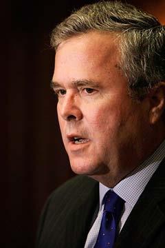 Governor Bush signs an Executive Order establishing the Ex-Offender Task