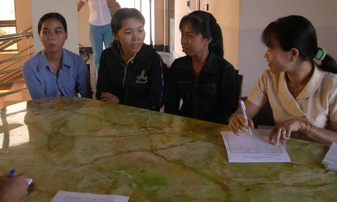 Kampong Cham Province VIETNAM Meeting vocational trainees in Long Thuan commune, Tay