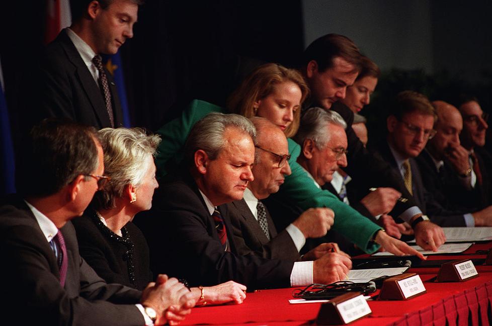 Seated from left to right: Slobodan Milošević, Alija Izetbegović,