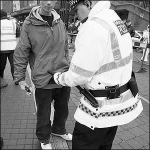 POLICE POWERS: STOP AND SEARCH By the end of this unit you should be able to: Describe when the police can stop and search public under PACE Explain the safeguards on these powers Describe some of