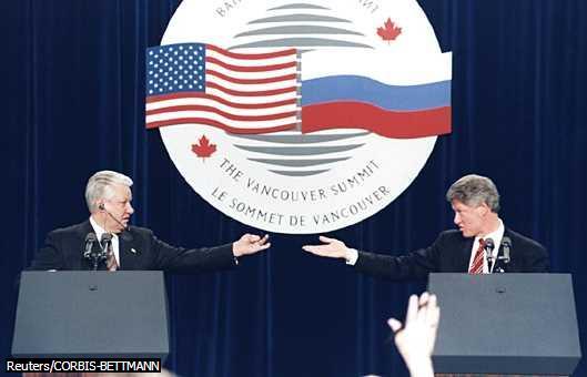International Relations I INTRODUCTION Clinton-Yeltsin Summit President Bill Clinton of the United States and President Boris Yeltsin of Russia address the press after a summit in April 1993, in