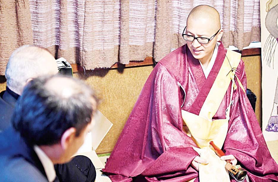 22 Lifestyle Donations commodified Rent-a-monk biz thrives as Japan loses temple ties FUNABASHI, Japan, Feb 1, (AFP): In a quiet room thick with the smell of incense, Buddhist monk Kaichi Watanabe