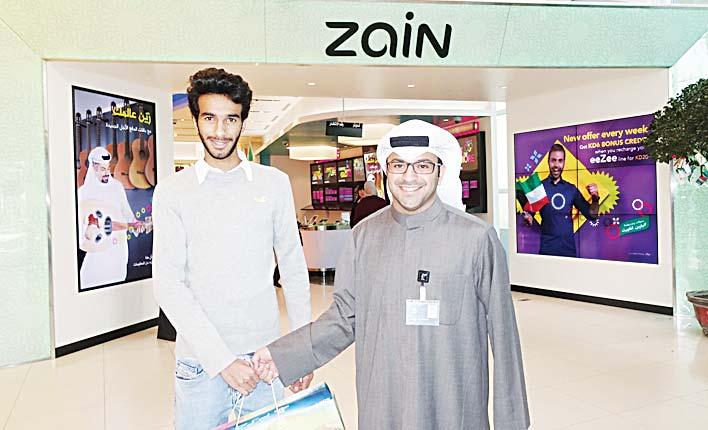 Zain concluded the campaign by announcing Khalid Saleh Essa Al Saleh winner of the Grand Prize in the fi nal draw, which includes iphone 7, iphone 7 Plus, Touch Hotspot LTE-A with free 1.