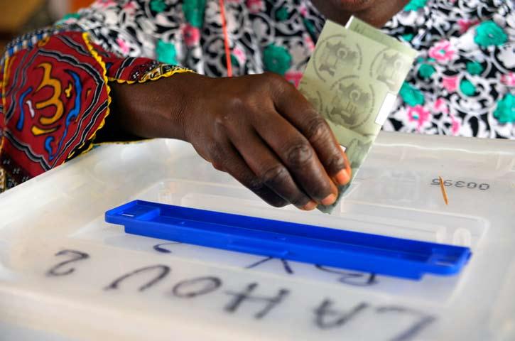 FOCUS Peaceful and credible elections: A case of UNOWAS holistic coordination In coordination with national, regional and international actors, UNOWAS works to ensure that elections are peaceful and