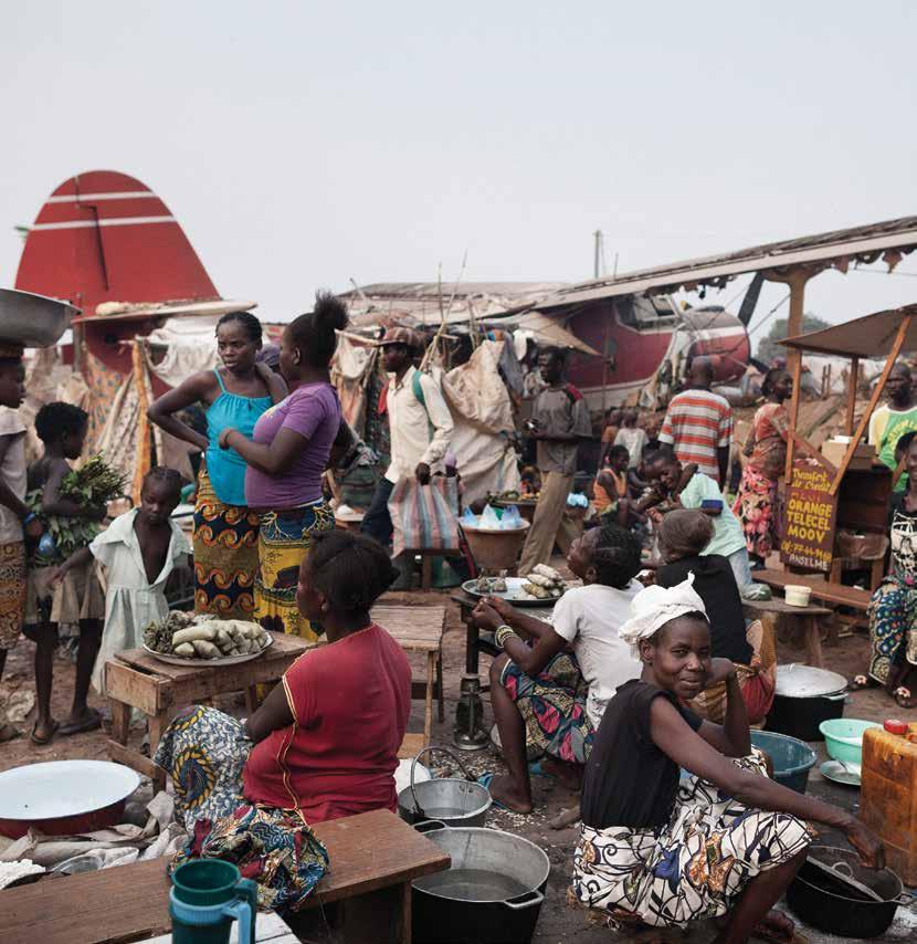 Introduction Hundreds of internally displaced people take shelter at Bangui s M Poko International Airport in the Central African Republic.