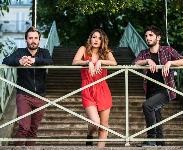 ARTISTS MUSIC BAND Bénarès Bénarès is a trio of Franco-Tunisian songwriters: Brice Bertet, guitarist, Sané Bakari, singer, Pierre Delaup, bassist.