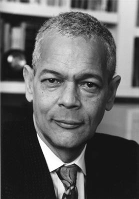 TEACHING THE MOVEMENT Foreword BY JULIAN BOND In the three years since the Southern Poverty Law Center first reported on the state of civil rights education, the nation dedicated a memorial to Martin