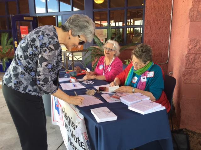 The Voter Save the Date: Volume 70, Number 3 November 2016 LWVGT Member Orientation Night Home of Grace Evans 5:30-7:30 p.m. Thursday, November17, 2016 75th Anniversary Brunch Colonia Verde Club House 9:30 a.