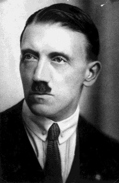 Hitler s Background Poor student did not pass the entrance exam for the Vienna School of Art Born 1889 in Braunau am Inn, Austria the house has been empty ever since Lost a younger brother when he