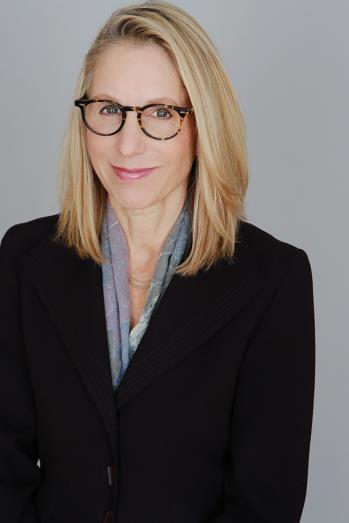 PRESENTER BIOGRAPHIES Moderator: Dana Welch Dana Welch, an arbitrator based in the San Francisco Bay Area, is on AAA s large and complex commercial case and employment panels.