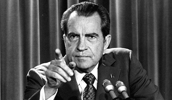 Nixon s New Conservativism New Federalism Revenue Sharing Welfare Reform Limited federal role Attacked by both parties in the Senate What is the Federal Government s role?