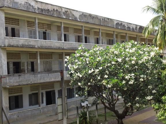 TUOL SLENG PRISON S-21: systematic imprisonment,
