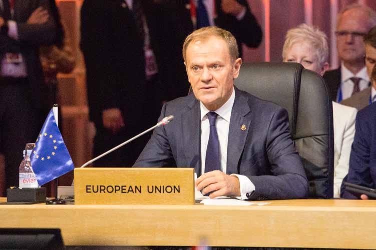8 The EU and ASEAN Blue Book 2018 9 A closer look: European Council President at the East Asia Summit EU Trade Commissioner Meets ASEAN Economic Ministers On 14 November 2017 the Philippines welcomed