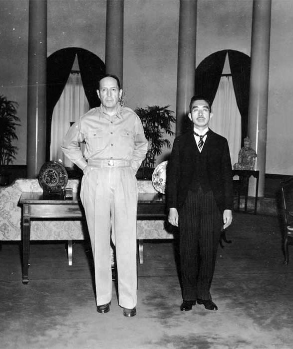 PHOTO: MacArthur and Hirohito, September 27, 1945 Assuming his duties as leader of the Occupation of Japan in September 1945, General MacArthur was faced with a daunting task.