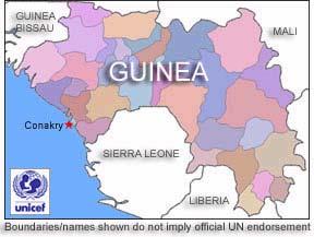UNICEF HUMANITARIAN ACTION GUINEA DONOR UPDATE 8 MARCH 2004 Over 100,000 Guinean workers return to Guinea from Côte d Ivoire during last year, over 50,000 totally dependent on host communities and