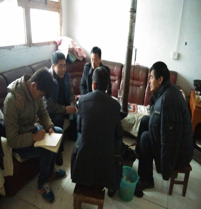 In Xinping village, they interviewed 10 households with 80% men and 20% women. In Yuezangfu village, they interviewed 8 households with 60% men and 40% women.