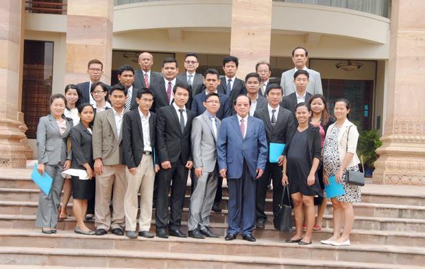 DPM Hor Namhong Receives New Zealand Scholarship Winners Deputy Prime