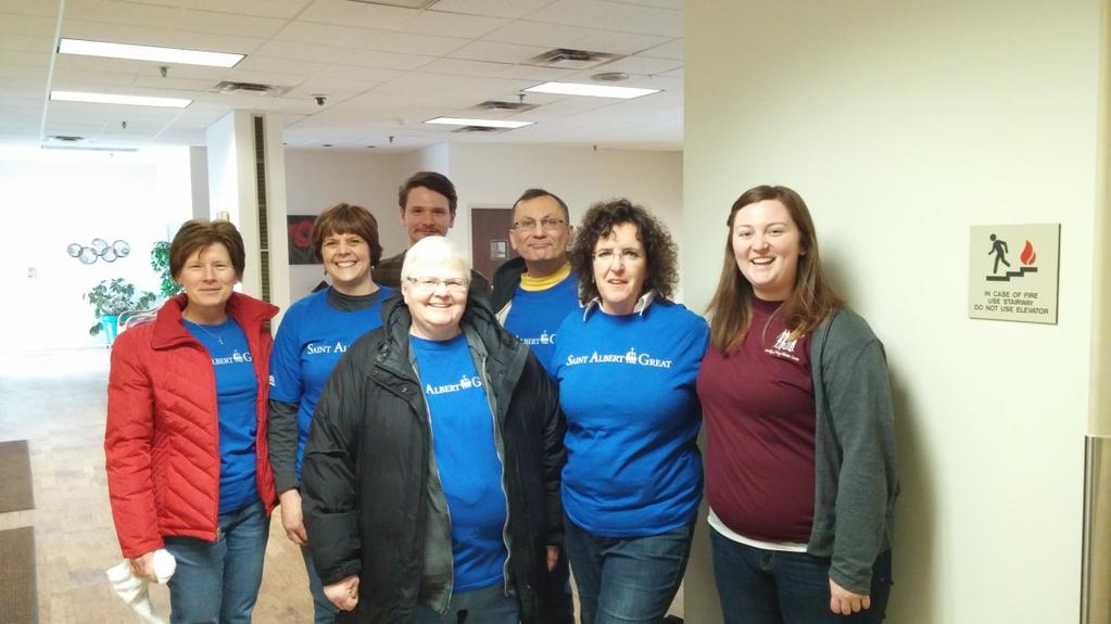 Spring 2016 Page 5 Group Volunteers From Saint Albert the Great On March 4th and 5th, Saint Albert the Great had their parish service days where over 2,000 individuals volunteered at 175 different