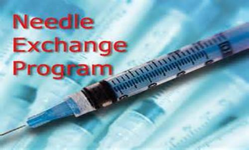 Barriers LocaAon mobile unit SAgma DescripAon A]end Needle Exchange Van Longitudinal Ambulatory Family Medicine Month R2, R3 yrs.