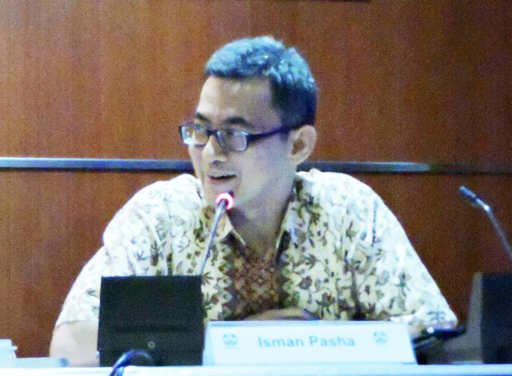 SPEAKERS PRESENTATION Isman Pasha To end, the government of Indonesia appreciated all CSO s efforts. He said we did not want a step back in terms of government-civil society engagement.