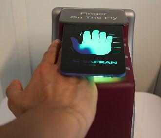 13 MorphoTrak s Finger-On-The-Fly By using contactless fingerprint and/or advanced biometric handheld technologies, the exit process can be expedited, resulting in less than 2 seconds for fingerprint