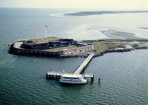 Fort Sumter The choices presented to Lincoln by Fort Sumter are all bad (he can t afford to seem too