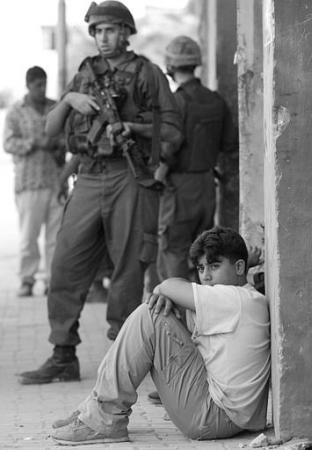 Children Victims of Israeli Violation Detained Children Defense for Children International (DCI) reported that 750 children were arrested in 2002 and 500 in 2003 by the Israeli forces.