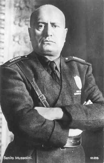 Benito Mussolini Gained widespread support in 1920 Resulted from the successful use of violence against socialists in Italy His Black