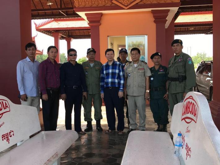 E CHENG Manith, Ambassador of the Kingdom of Cambodia to Lao PDR visited Cambodian army stationed near the Trapeang Kriel