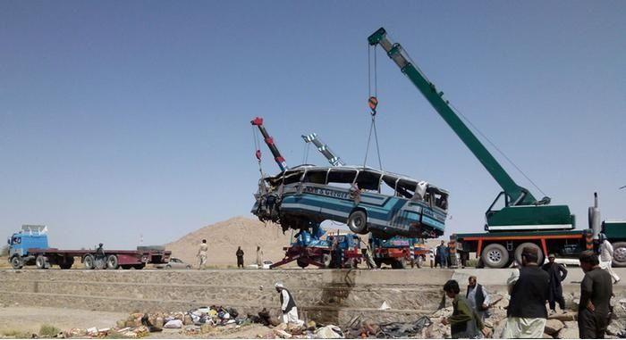 The rise of traffic incidents and responsibilities of Afghan government Besides loss of dozens of lives and daily casualties of due to the current war, insecurities and natural disasters, traffic