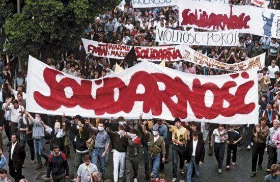 Independence movement in Poland Mid 80